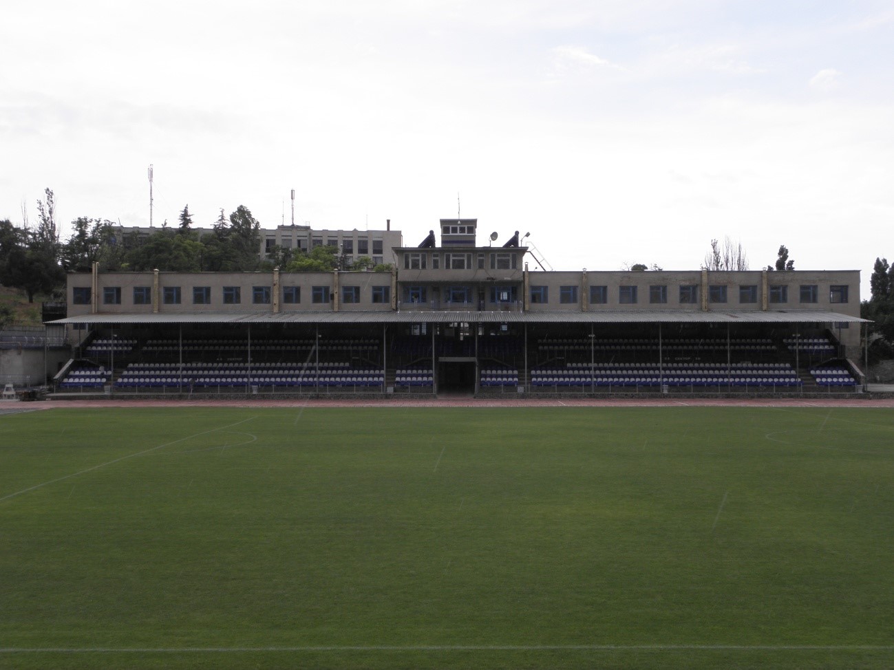 Новый стадион Севморзавода.