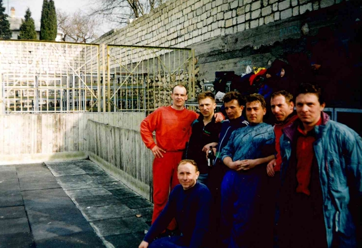 Команда Стрела на турнире по мини-футболу. Резинка стадиона СКС 1997 г page-0001