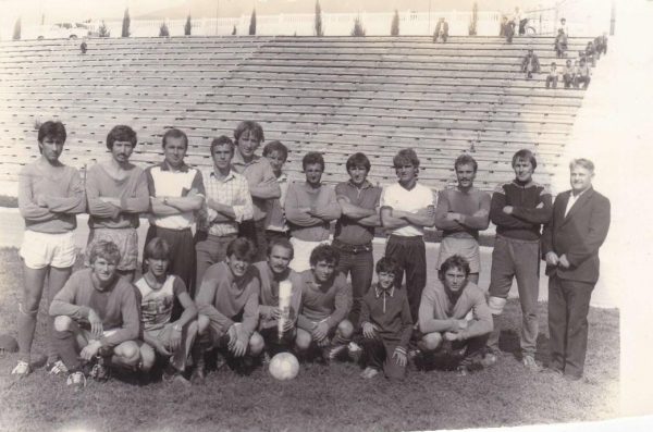 Команда Строитель в Бахчисарае на ведомственном турнире. 1991 г.