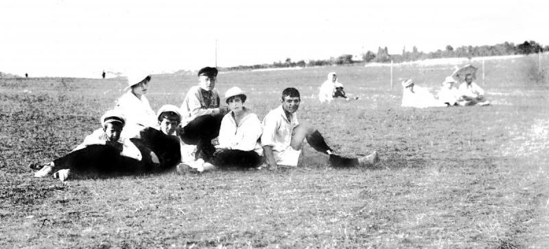 Болельшики на Куликовом поле 1915 г.