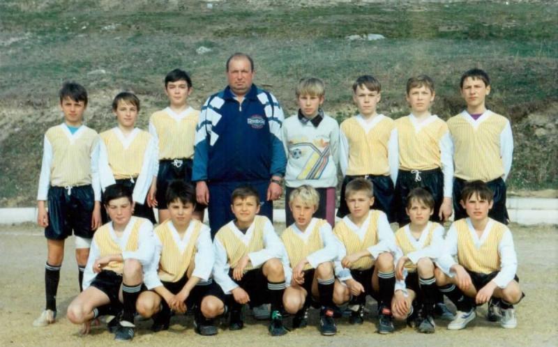Команда 1984 г.р. Тренер А. Б. Пивоваров