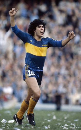 9e091317e3a5c46375a16ac72762a02d--diego-armando-boca-juniors