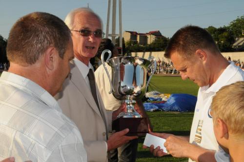 Мы в Премьер-лиге. Подготовка к награждению.