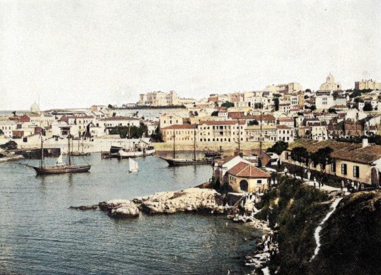 Вид на Центр города с мыса Хрустальный.