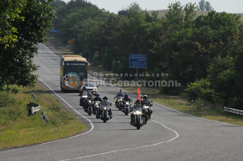 Встреча команды. Колонна. 06.06.2010 г.