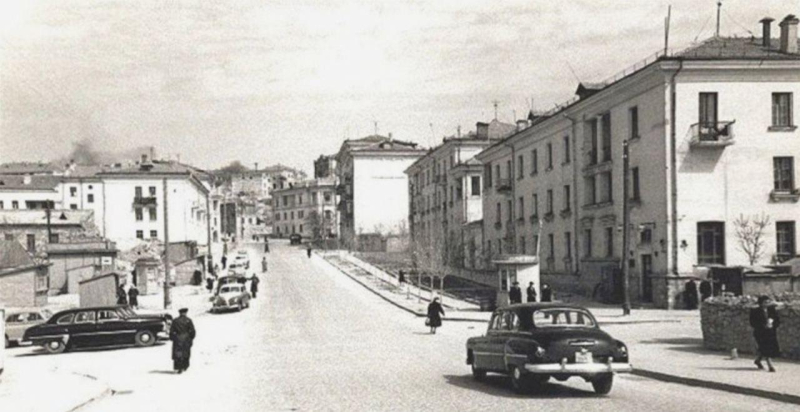 Подъем на Большую Морскую от Очаковцев