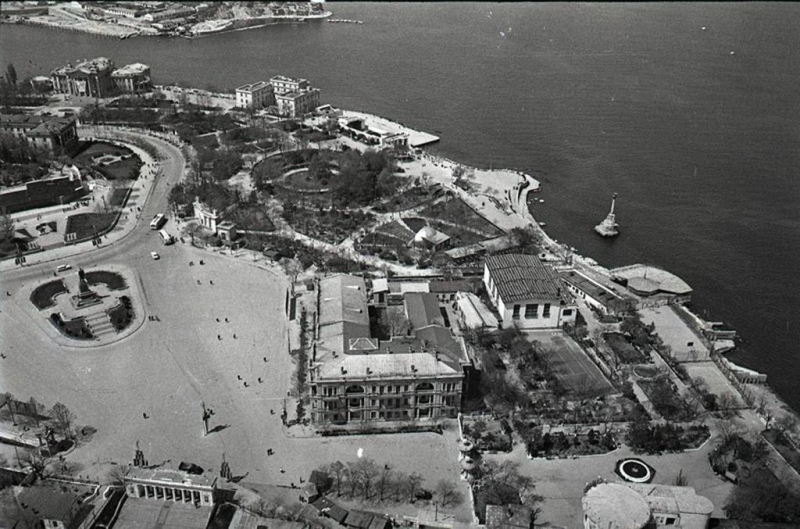 Площадь Нахимова, Приморский, спортклуб КЧФ. 1970-е годы