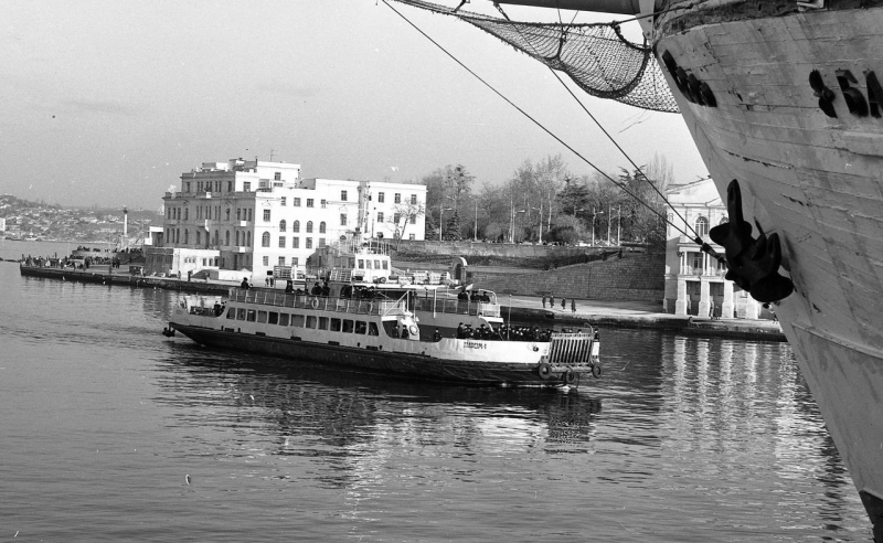 Артбухта и паром