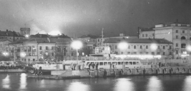 Артбухта вечером. 1970-е годы