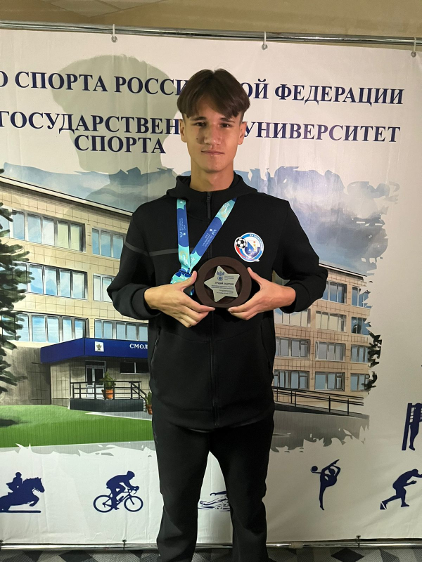 Аскар Мутаханов - лучший защитник Суперфинала!