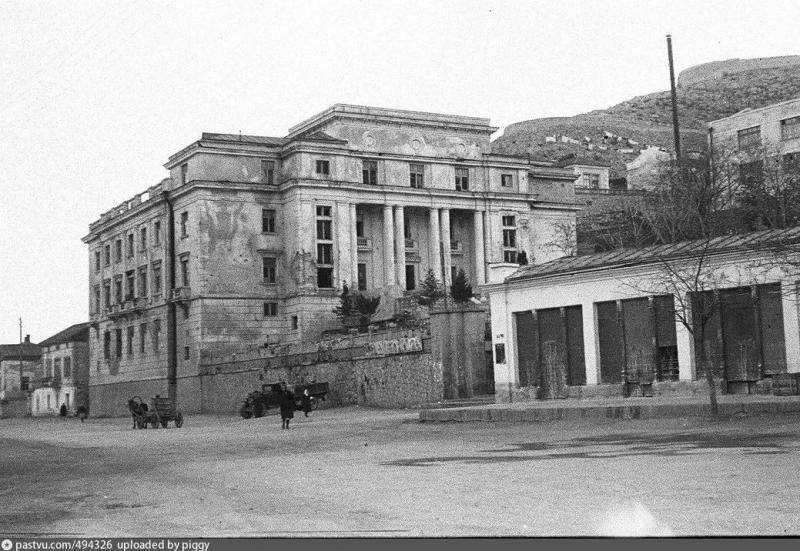 Балаклава. Дом офицеров флота. 1949 г