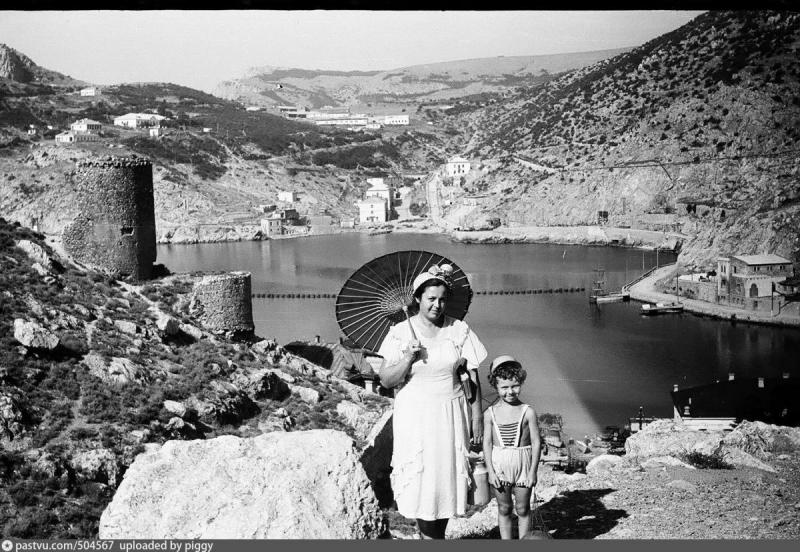 Балаклава. Вид с Генуэзской крепости. 1960 г