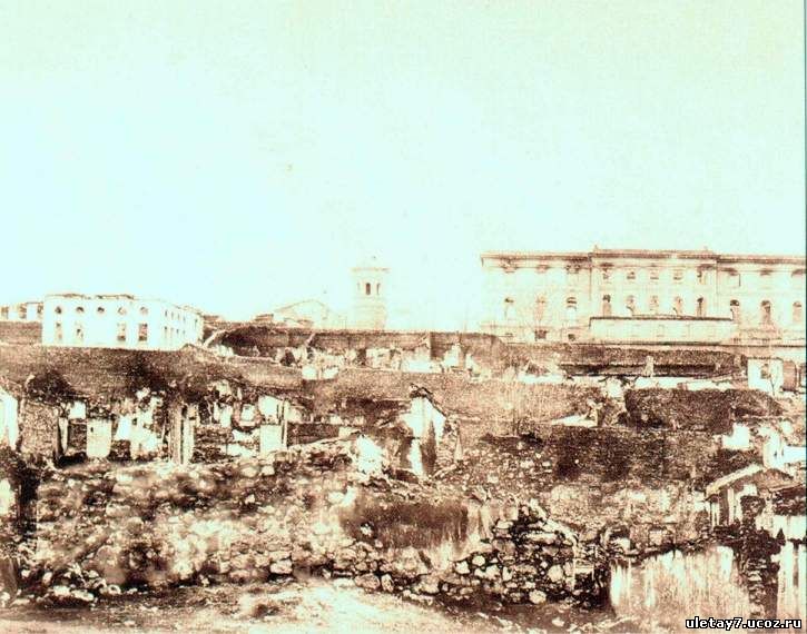 Башня ветров и Морская библиотека