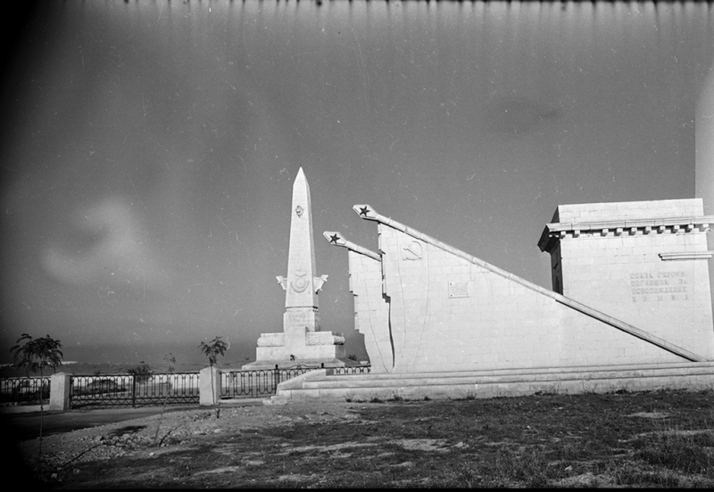 Братское кладбище воинов ВОВ на Дергачах.