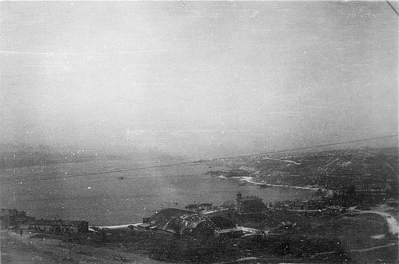 Бухта Голландия. 1943 г.