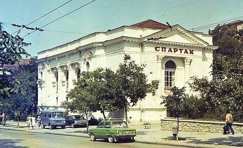 Бывшая кенасса, а ныне зал бокса Спартак