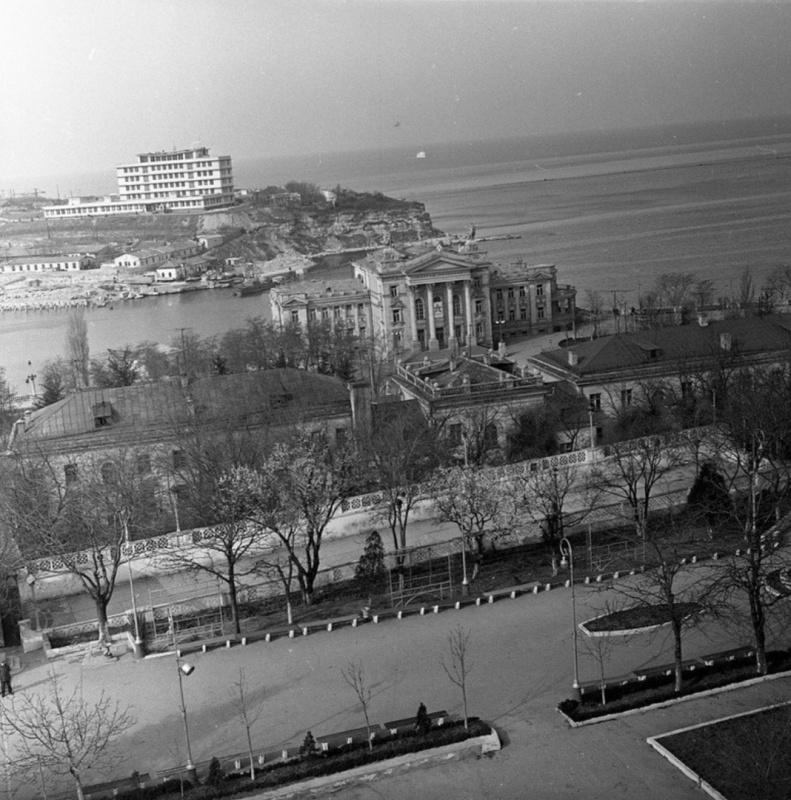 Дворец пионеров, ИнБЮМ и никаких унитазов!!!