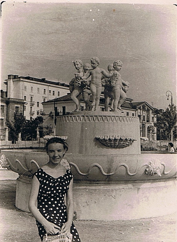 Фонтан в Комсомольском парке. 1959 г