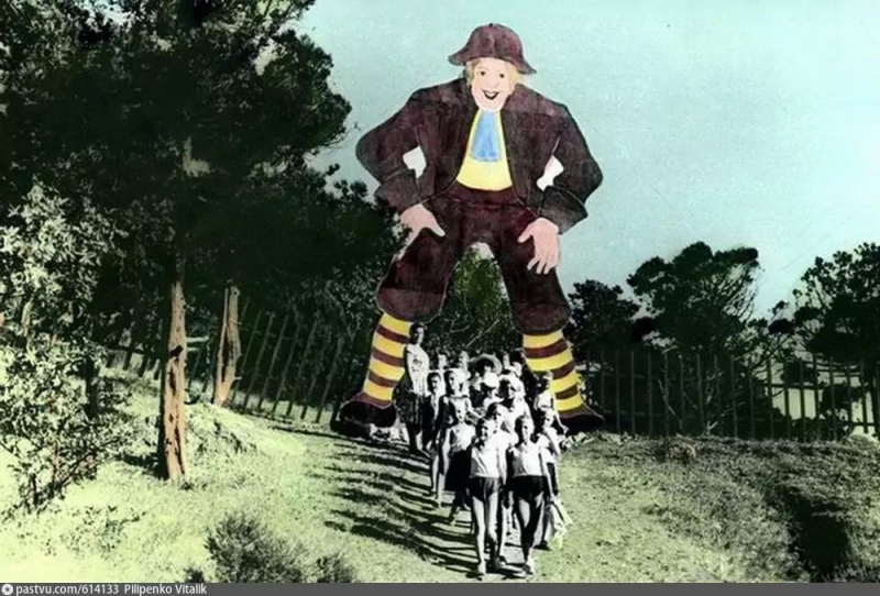 Гкливер в пионерском лагере Ласпи. 1960 г.