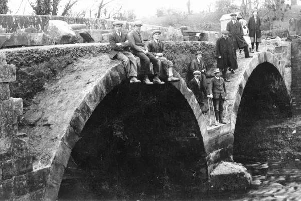 Горбатый мост