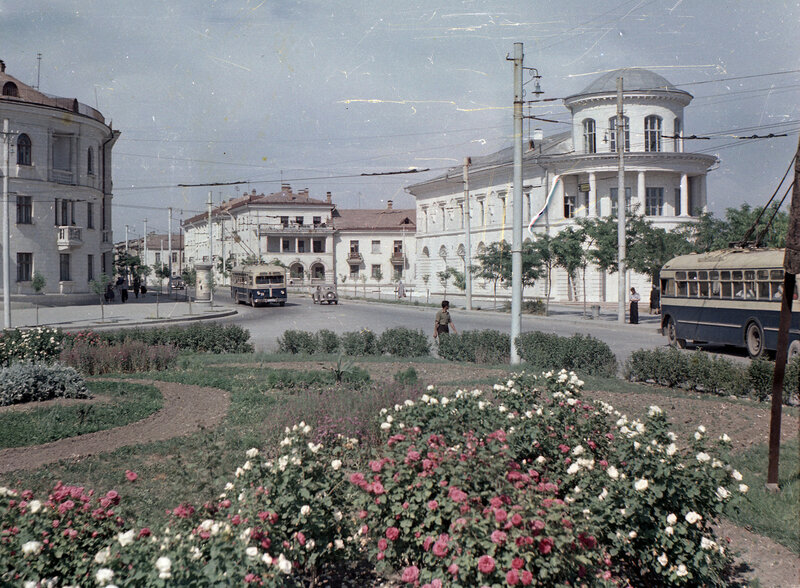 Городская библиотека имени Л. Н. Толстого