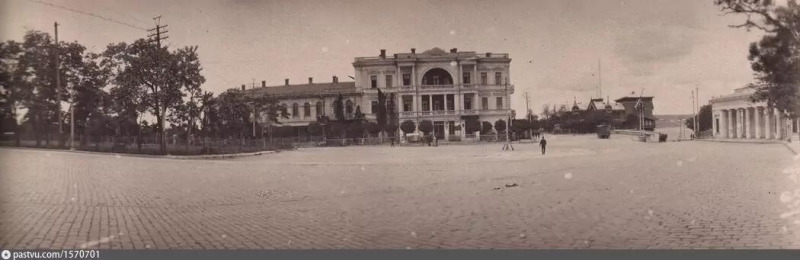 Гостиница Киста на Нахимовской площади. 1919 г