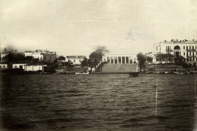 Графская пристань . Вид с Южной бухты. 1912 г.