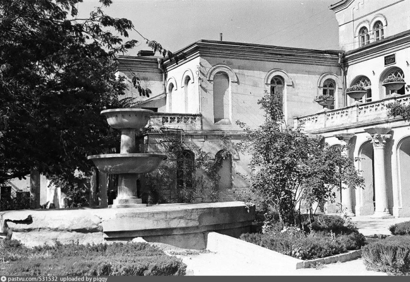 Херсонес. Античный дворик.