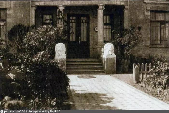 Качинская летная школа. Фасад со львами. 1913 г.