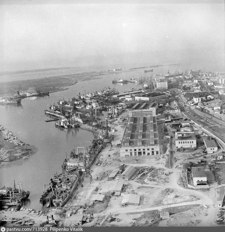 Камышовая бухта