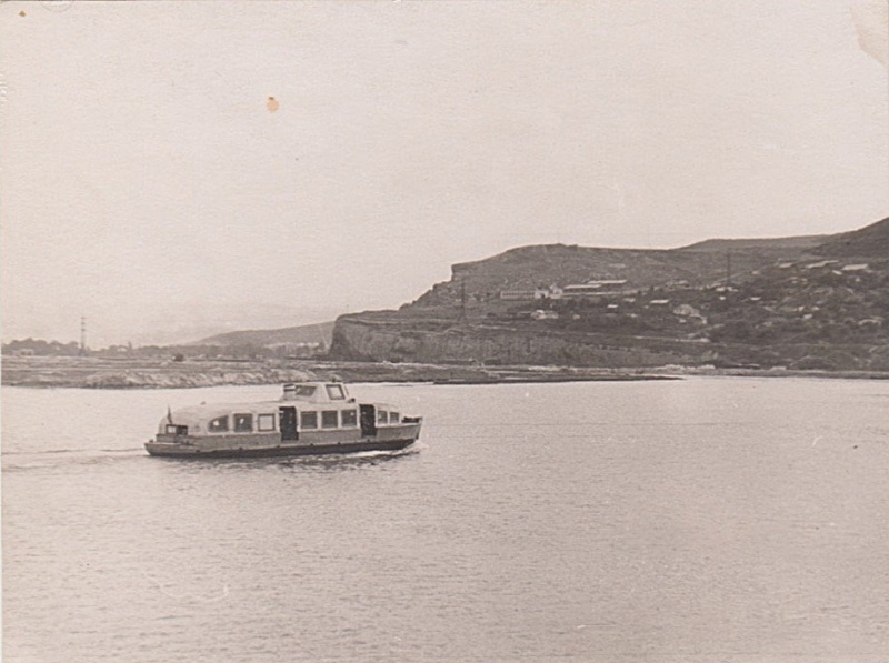 Катер коробка.