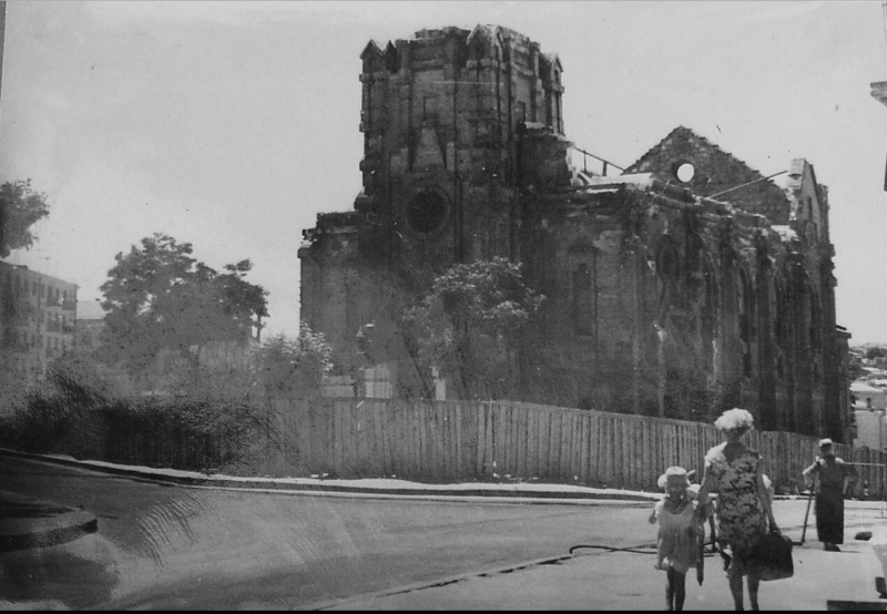 Католический собор (позже кинотеатр Дружба).