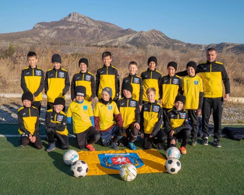 Команда Мегастрй 2009 - 2010 г. р. на Первенстве ДЮФЛ Крыма в 2019 г.