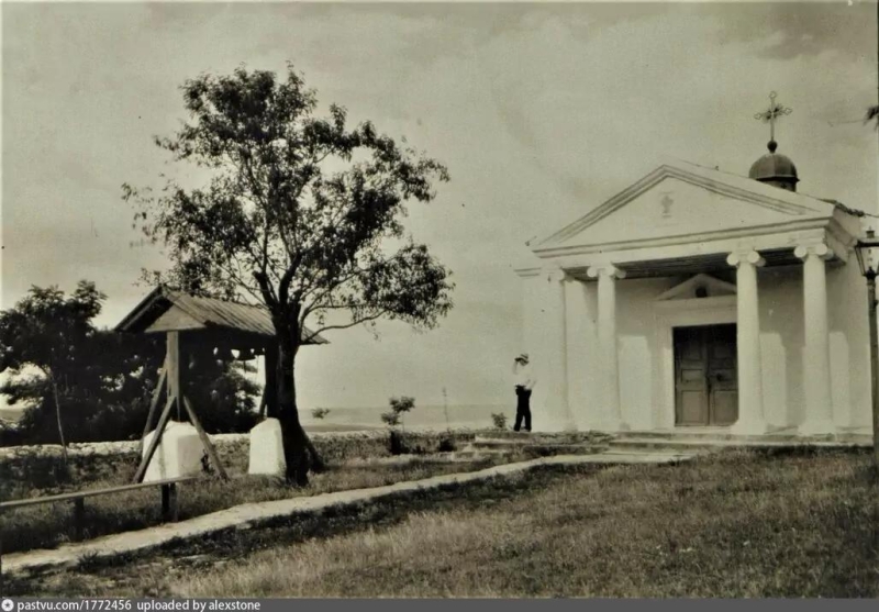 Константино-Еленовская церковь в с. Карань (Флотское). 1910 г.