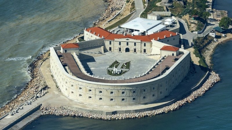 Константиновс