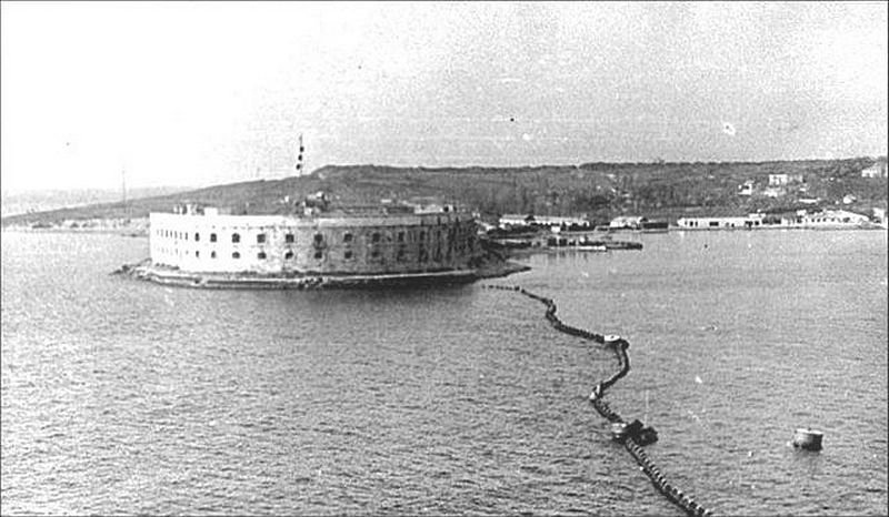 Константиновская батарея и боновое заграждение. 1960-70 годы