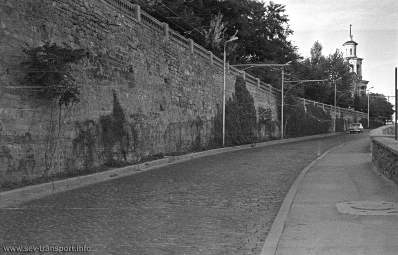 Красный спуск