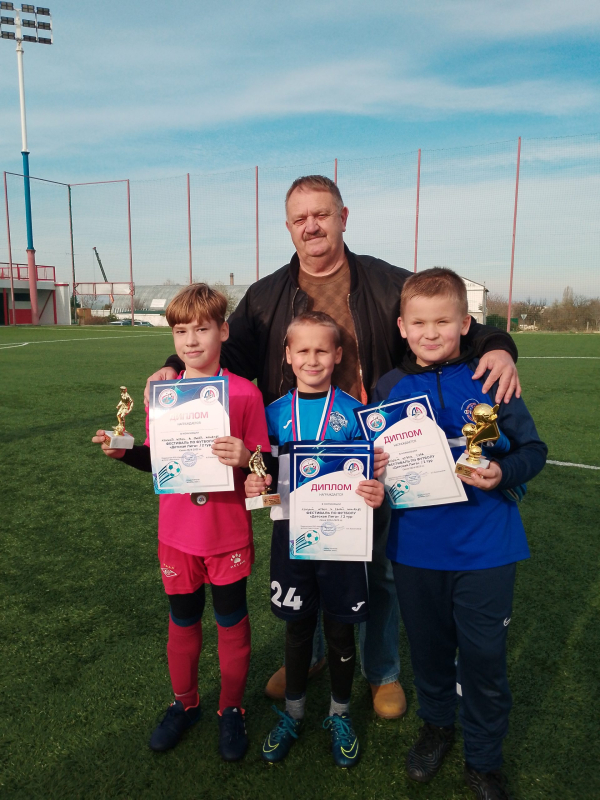 Лучшие игроки своих команд и всего тура - Иван Диденко, Егор Ерофеев, Даниил Дробинко