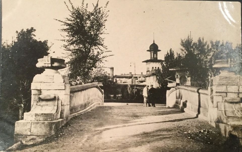 Мостик на Приморском бульваре. Начало века