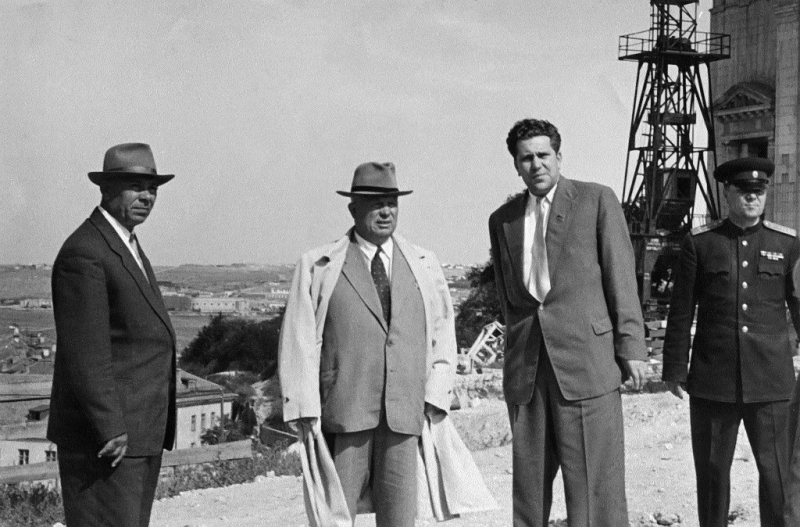 Н. Хрущев в Севастополе в 1958 году