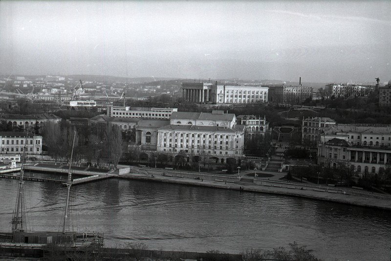 Набережная Корнилова. 1982 г.