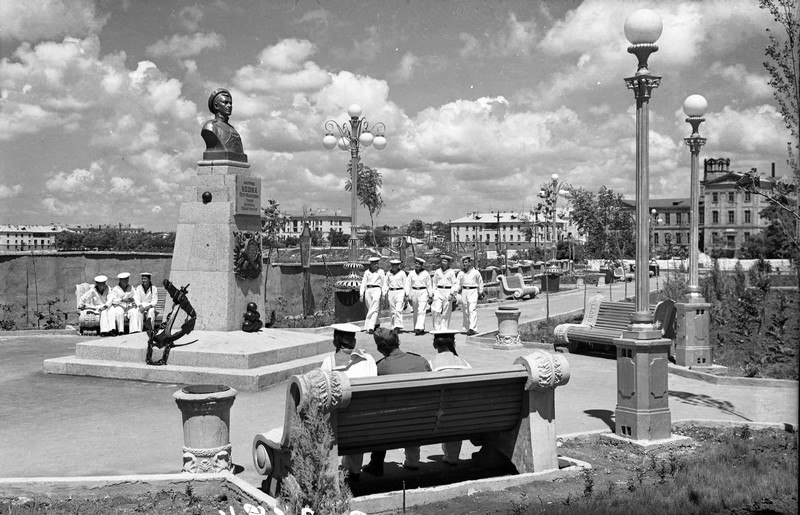 Памятник матросу П. М. Кошка...