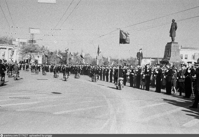 Парад и праздничная демонстрация 7-го ноября 1967 г.