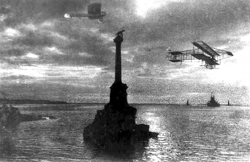 Первые аэропланы над Севастополем.