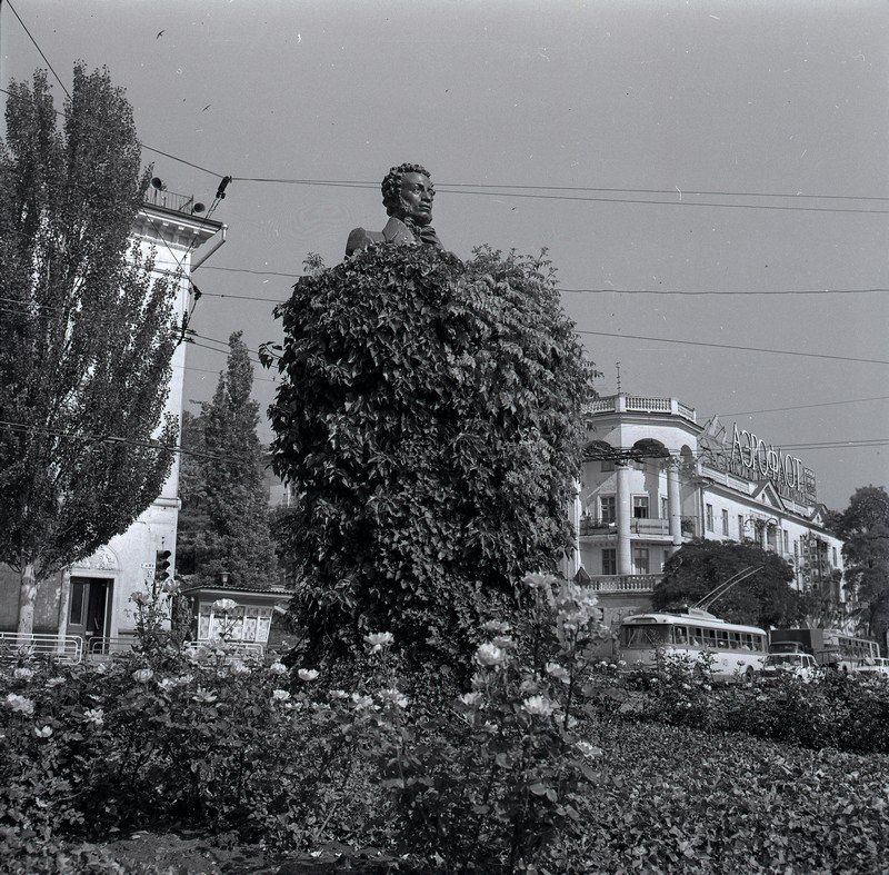 Площадь А. С. Пушкина. 80-е годы