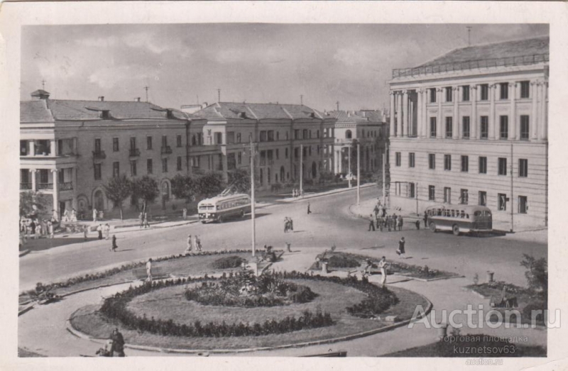 Площадь Революции