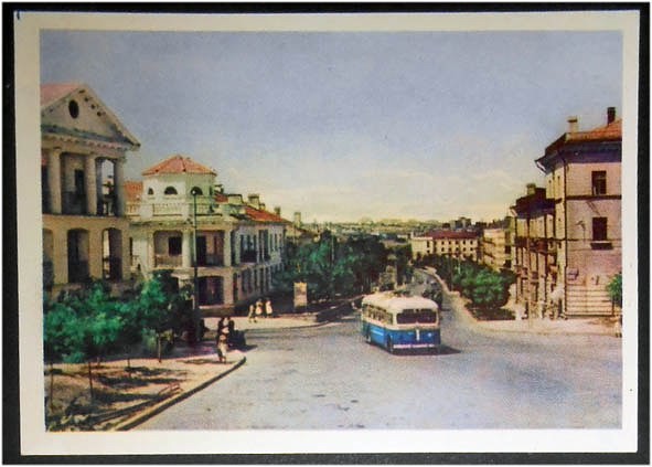 Площадь Шмидта перед центральным входом на Малахов курган. Конец 50-х годов