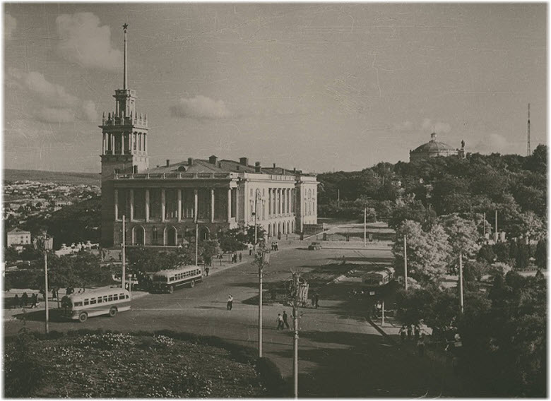 Площадь Ушакова 60-е годы 2