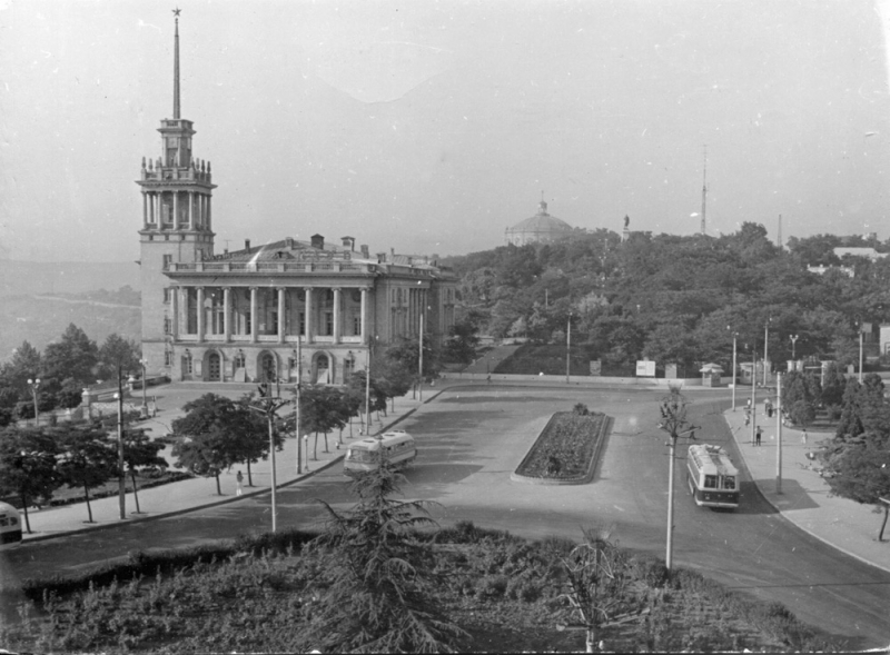 Площадь Ушакова. 1963 год