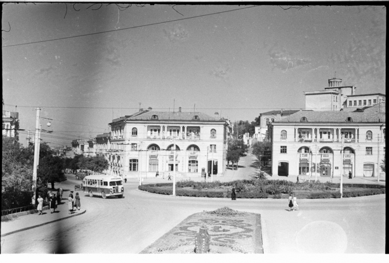 Площадь Ушакова. 50-е годы